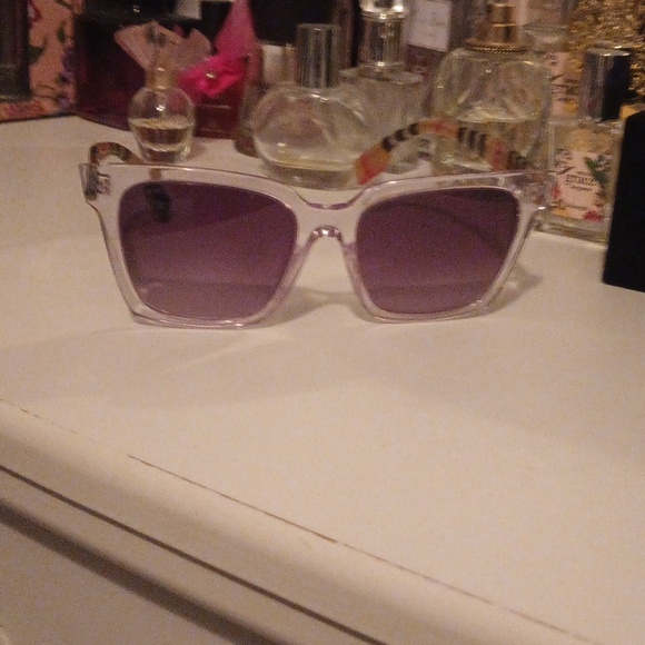Women's sunglasses - Picture 4 of 8